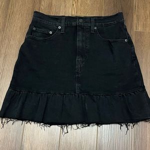 Levi Strauss black denim Mike high ruffle skirt 27